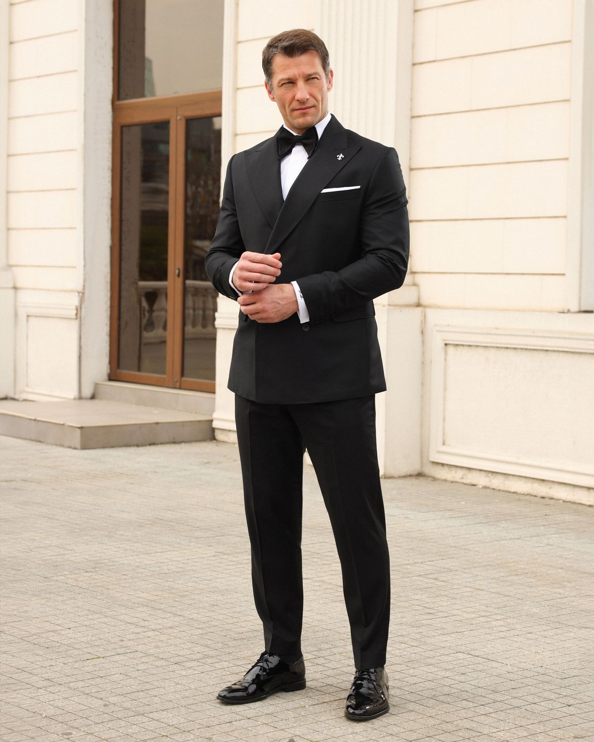 Black tie Tuxedo - style 2